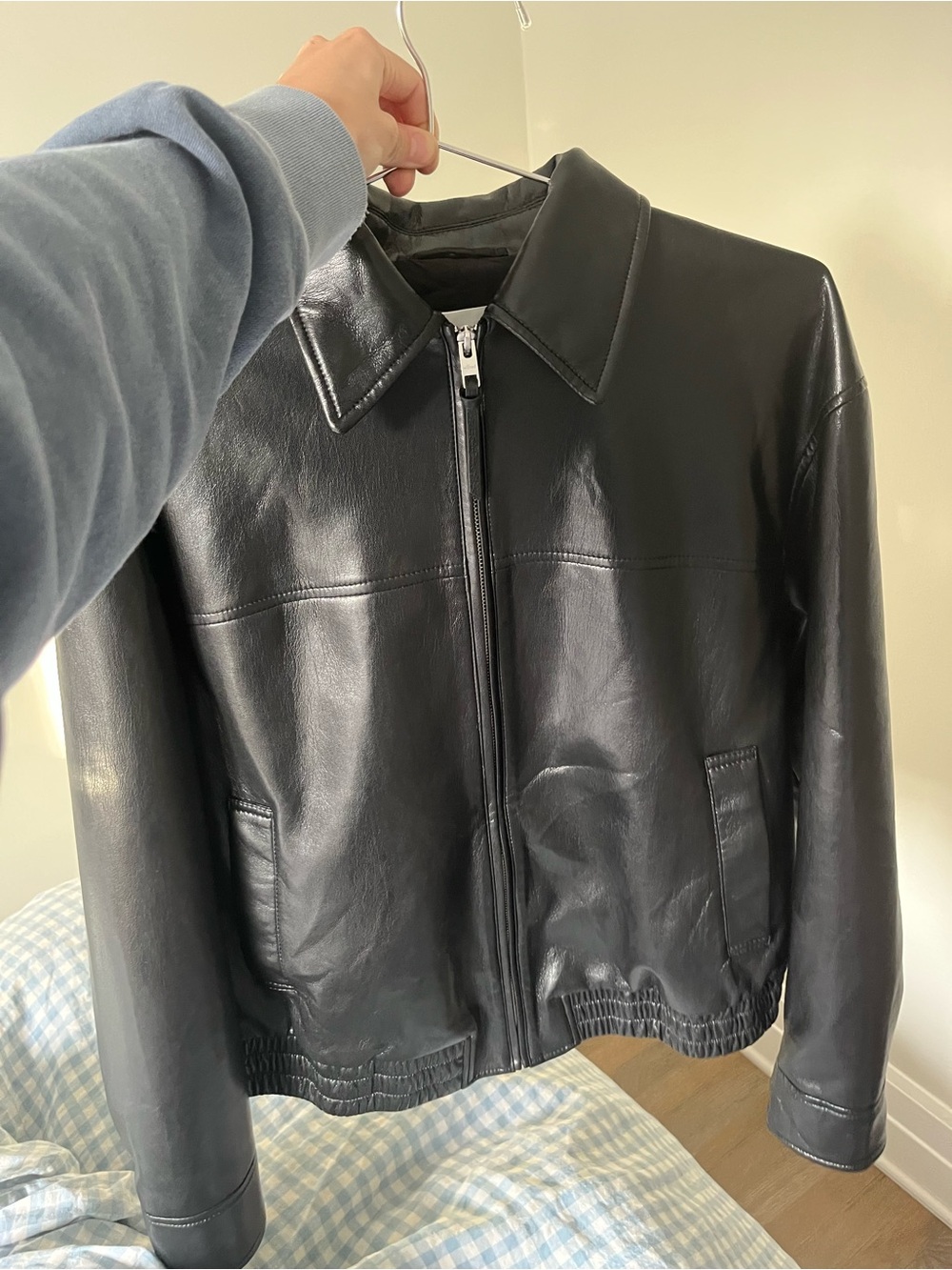 Aritzia Falcon Jacket - UnReal Leather - Picture 4 of 6